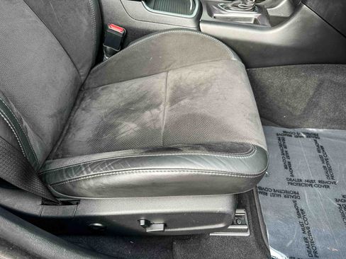 Used 2019 Dodge Charger Scat Pack w/ Technology Group RWD image 28