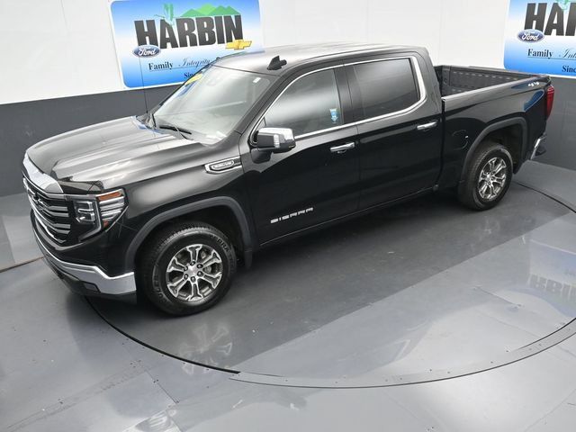 Used 2025 GMC Sierra 1500 SLT AWD/4WD image 23