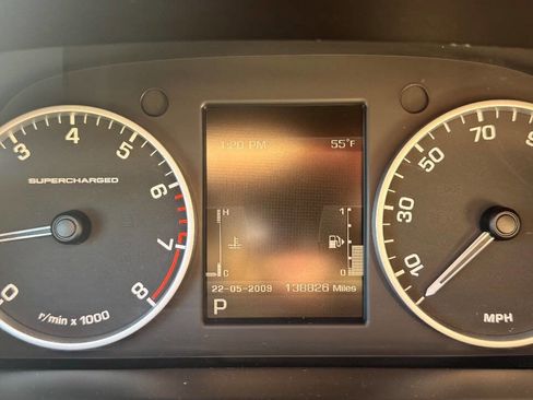 Used 2011 Land Rover Range Rover Sport Supercharged image 17