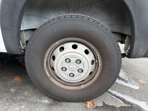 Used 2023 RAM ProMaster 2500 image 9