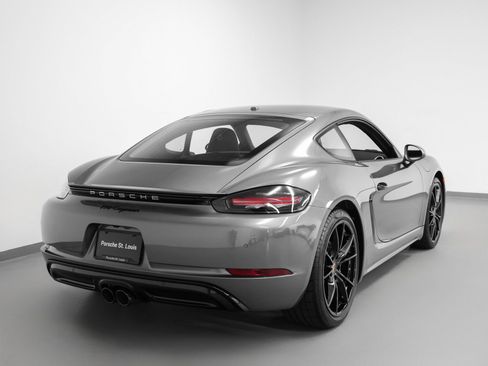 Certified 2025 Porsche 718 Cayman image 12