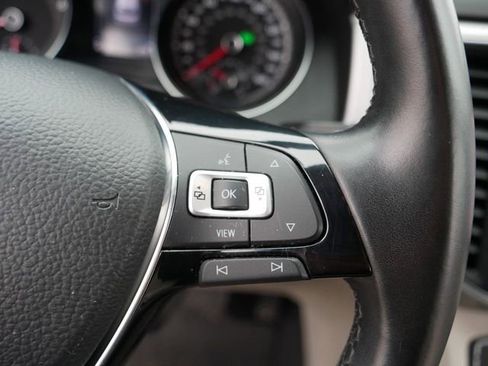 Used 2019 Volkswagen Atlas SE w/ Towing Package image 26