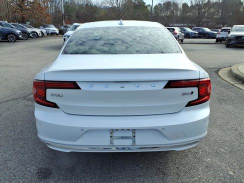 Used 2022 Volvo S90 B6 Inscription w/ Advanced Package image 4