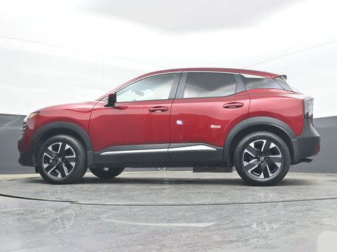 Certified 2025 Nissan Kicks SV image 26