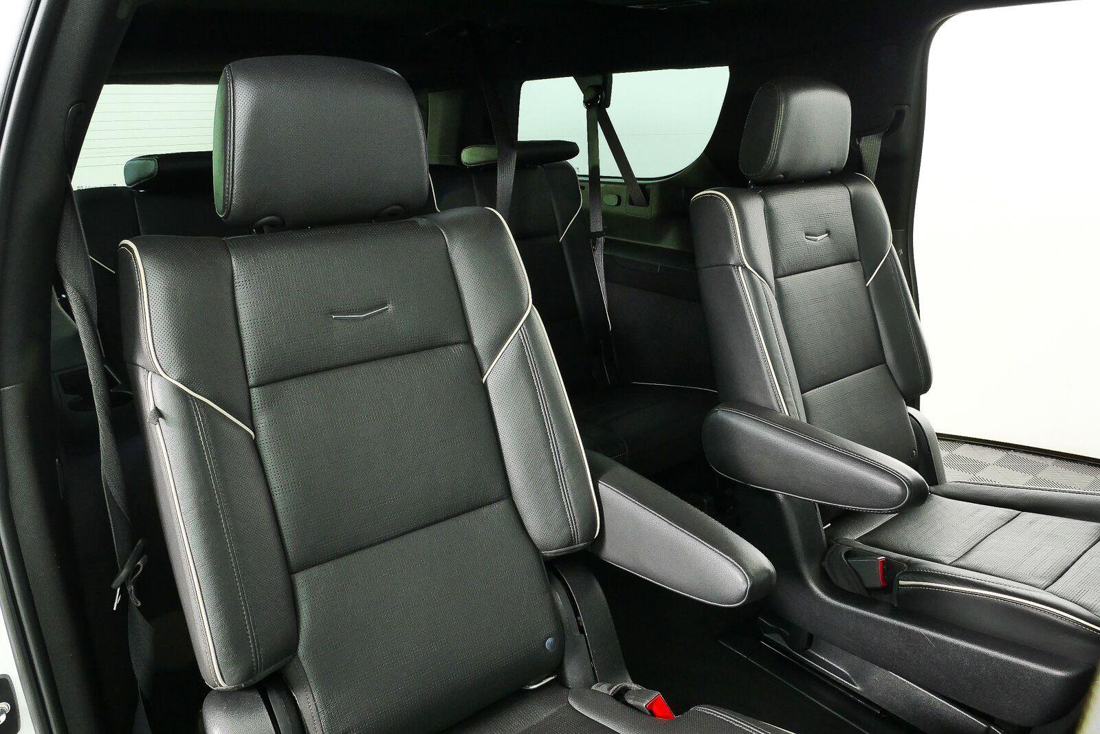 Used 2021 Cadillac Escalade ESV Sport AWD/4WD image 22