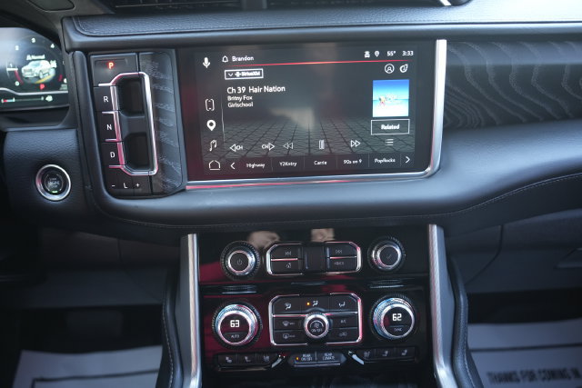 Used 2023 GMC Yukon XL Denali AWD/4WD image 27