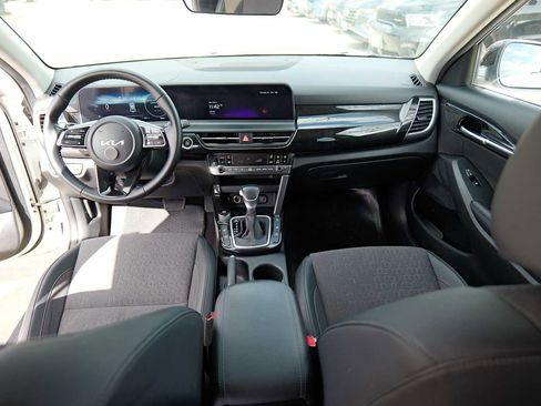 Certified 2024 Kia Seltos S image 24