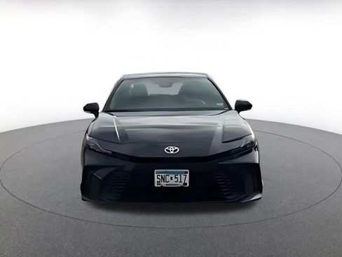 Used 2025 Toyota Camry SE image 14