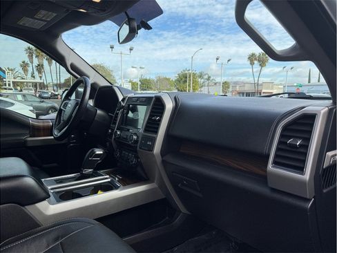 Used 2017 Ford F150 Lariat image 21
