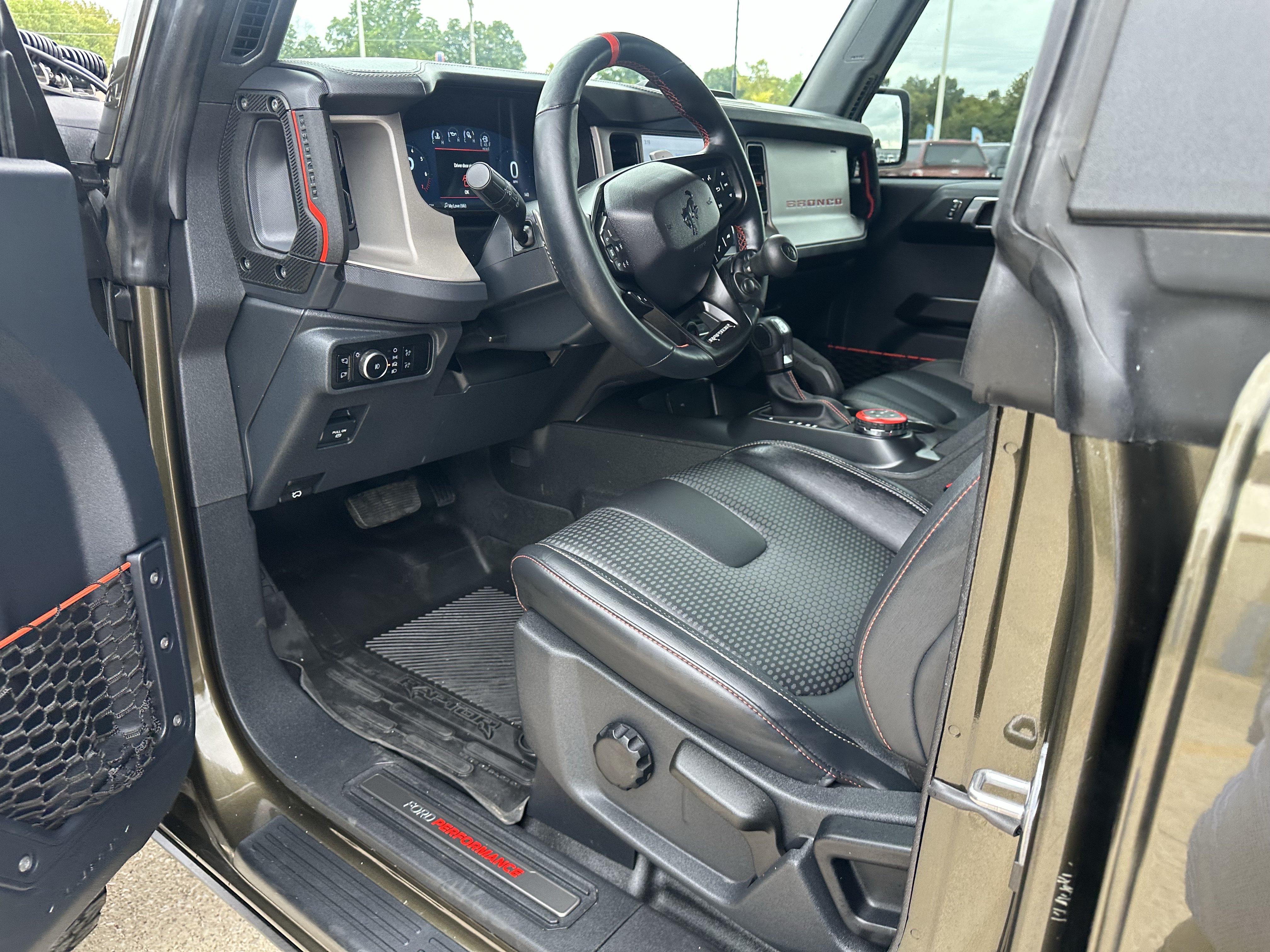 Used 2024 Ford Bronco Raptor AWD/4WD image 13