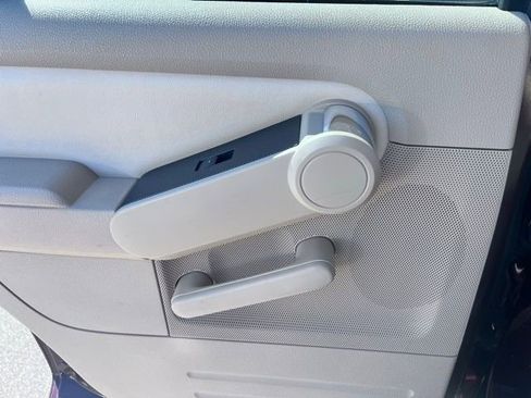 Used 2007 Ford Explorer Sport Trac Limited image 20