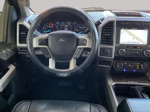Used 2019 Ford F250 Lariat w/ Lariat Ultimate Package AWD/4WD image 6