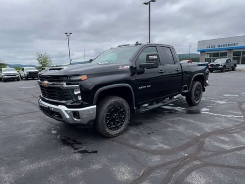 Used 2026 Chevrolet Silverado 2500 LT w/ All Star Edition AWD/4WD image 4