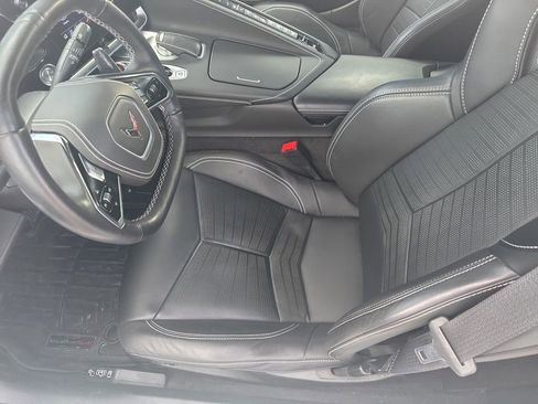 Used 2023 Chevrolet Corvette Stingray Premium Conv w/ Z51 Performance Package RWD image 11