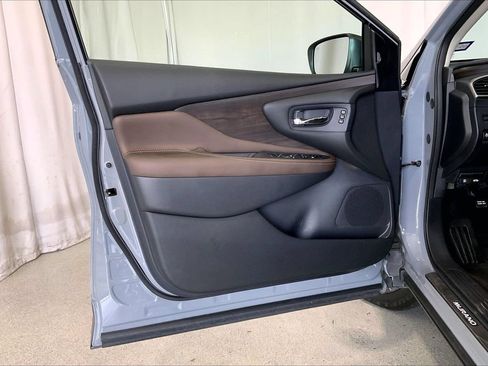 Used 2022 Nissan Murano Platinum w/ Cargo Package FWD image 21