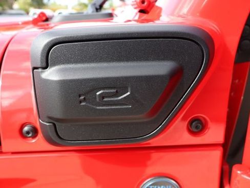 Used 2024 Jeep Wrangler Unlimited Rubicon 4xe AWD/4WD image 41
