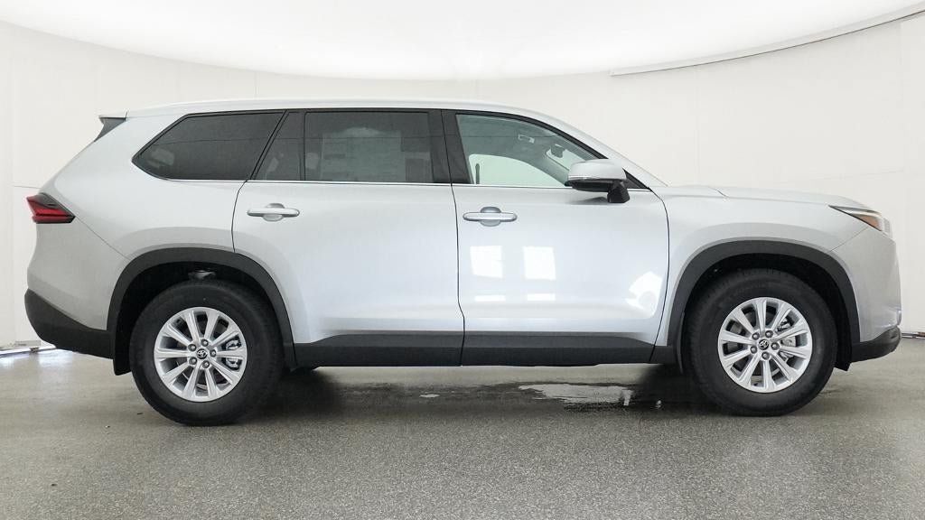 New 2026 Toyota Grand Highlander FWD image 27
