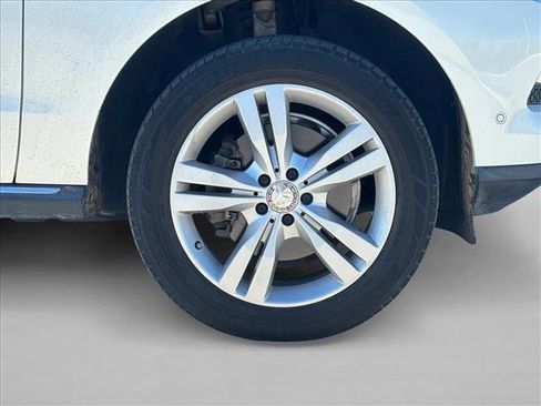 Used 2013 Mercedes-Benz ML 350 4MATIC image 25