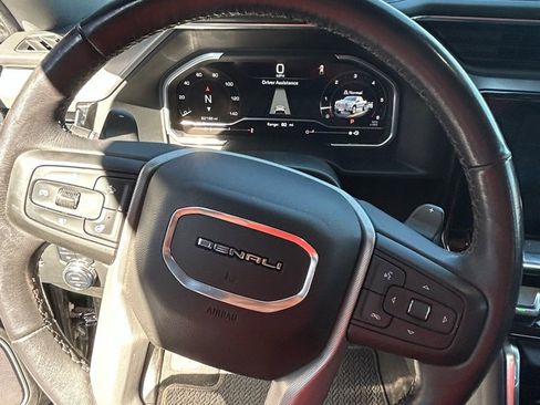 Used 2023 GMC Sierra 1500 Denali w/ Technology Package image 11
