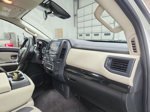 Used 2023 Nissan Titan SV w/ Accessory Utility Package image 31