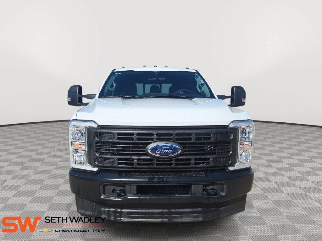 Used 2025 Ford F350 XL w/ XL Driver Assist Package AWD/4WD image 2
