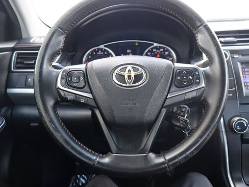 Used 2016 Toyota Camry SE FWD image 18