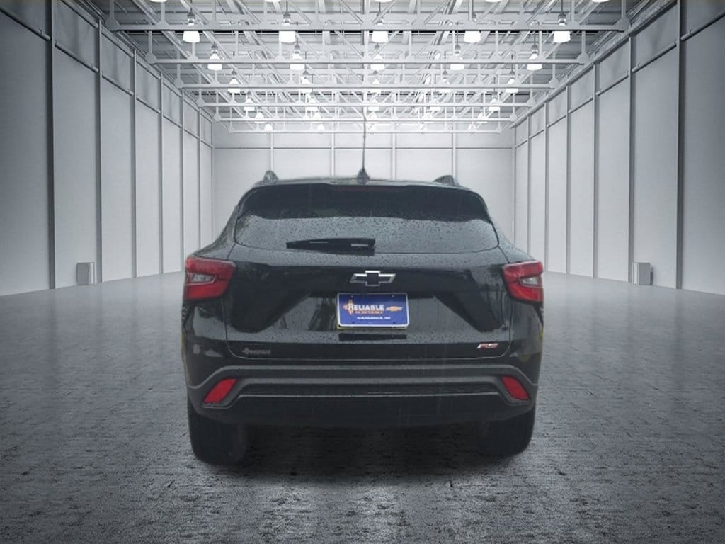 Certified 2025 Chevrolet Trax RS w/ Sunroof Package FWD image 5