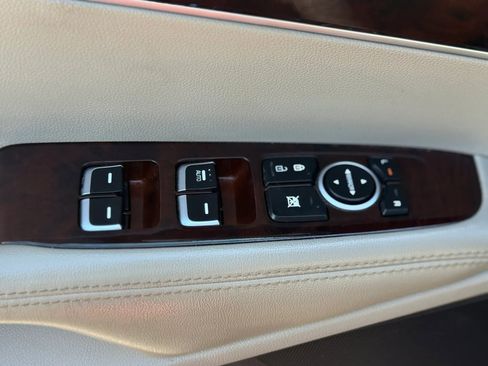 Used 2017 Kia Sorento LX w/ LX Convenience Package image 12