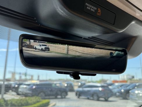 Certified 2025 INFINITI QX80 Sensory image 27