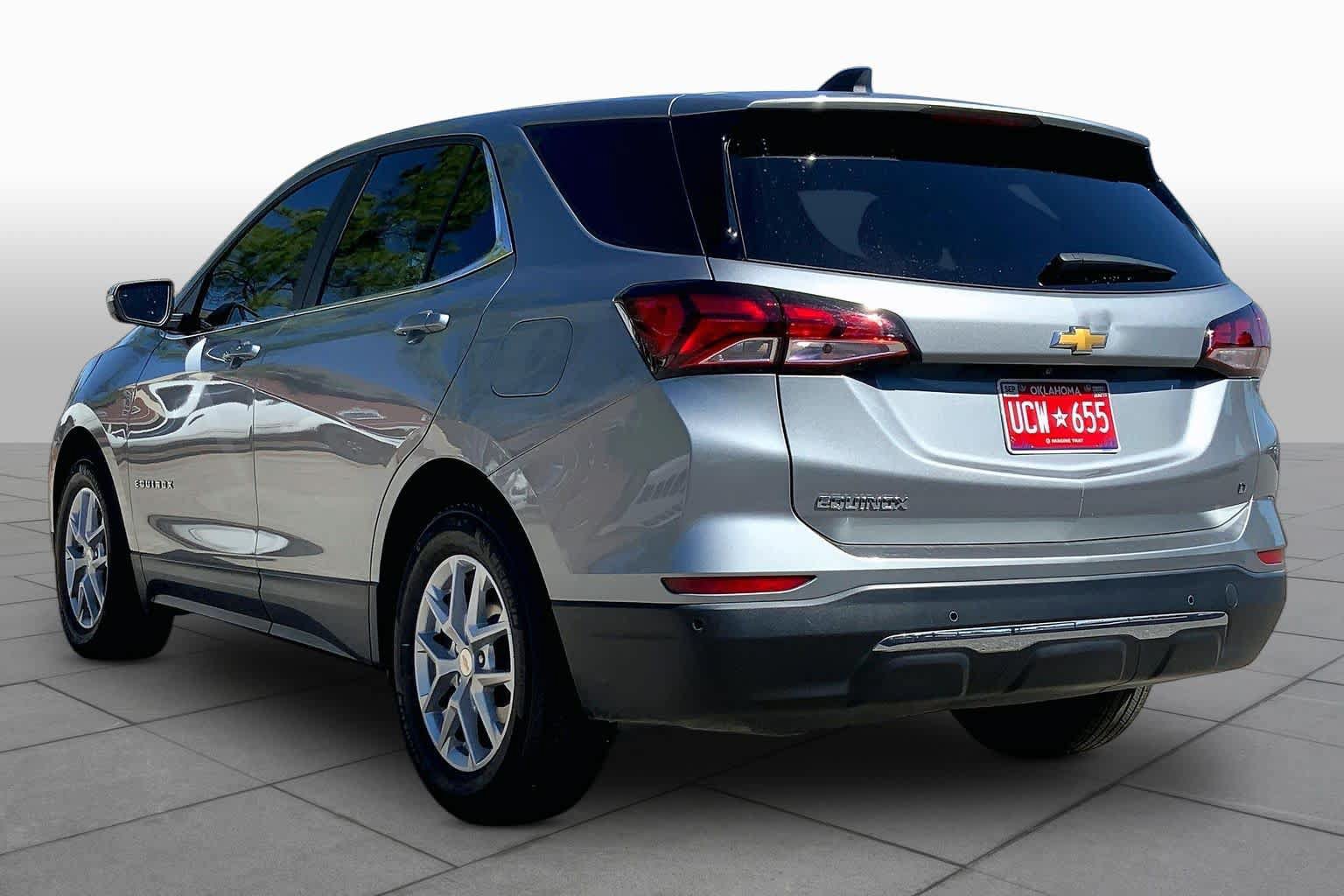 Used 2023 Chevrolet Equinox LT FWD image 12