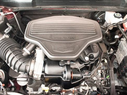Certified 2023 Cadillac XT5 Premium Luxury w/ LPO, Floor Liner Package AWD/4WD image 3