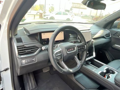 New 2025 GMC Acadia Elevation w/ Elevation Premium Package image 10