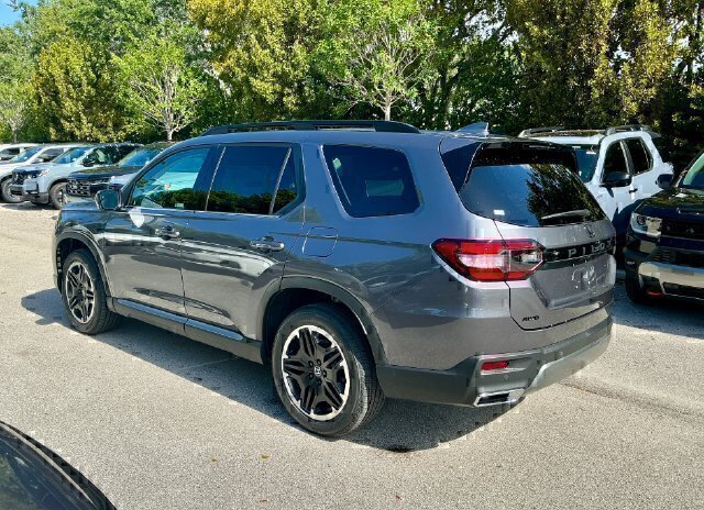 New 2026 Honda Pilot Touring image 6