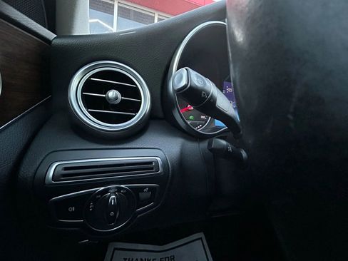 Used 2019 Mercedes-Benz C 300 4MATIC Sedan image 12