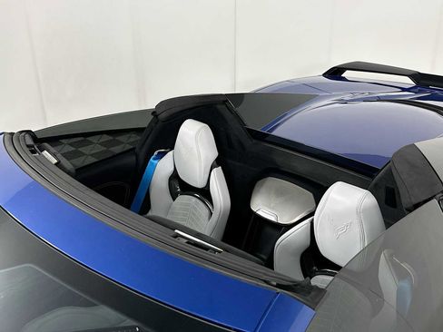 Used 2022 Chevrolet Corvette Stingray Premium Conv w/ Z51 Performance Package image 20