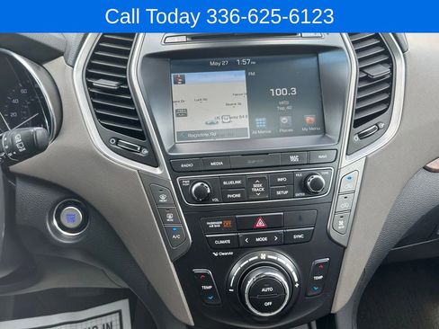 Used 2017 Hyundai Santa Fe Limited FWD image 21
