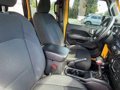 Used 2018 Jeep Wrangler Unlimited Sport AWD/4WD image 28