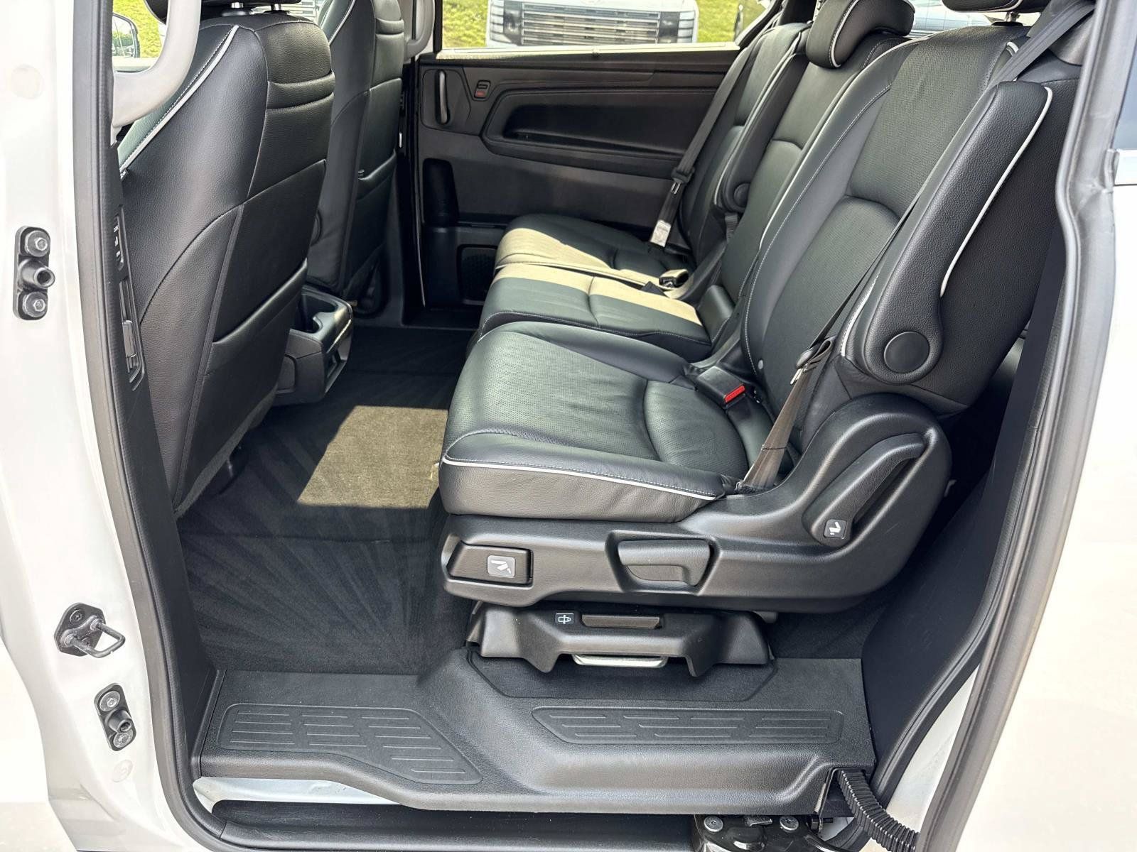 Used 2024 Honda Odyssey Elite image 23