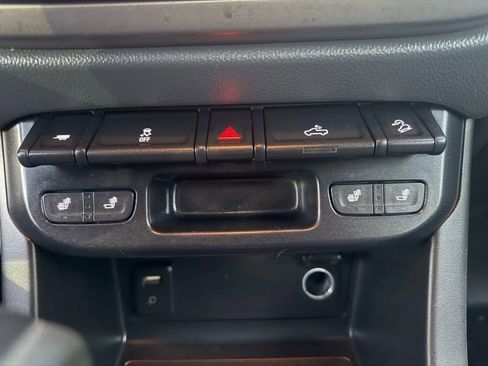 Used 2015 Chevrolet Colorado Z71 image 25