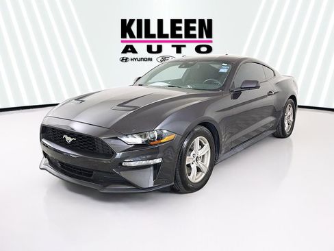 Used 2022 Ford Mustang Coupe image 3