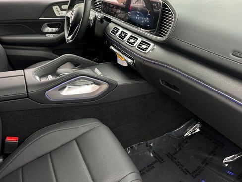 New 2026 Mercedes-Benz GLS 450 4MATIC image 10