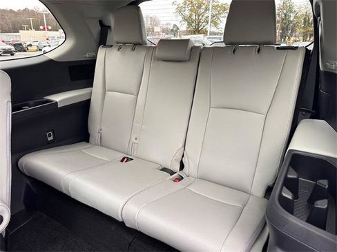 Certified 2025 Toyota Grand Highlander AWD Hybrid image 14