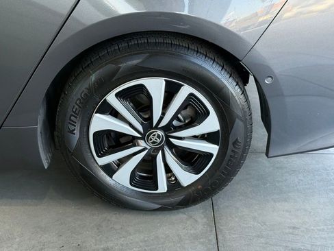 Certified 2019 Toyota Prius Prime Advanced image 15