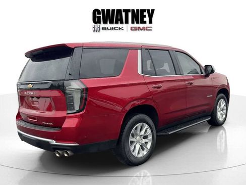 Used 2025 Chevrolet Tahoe Premier image 7