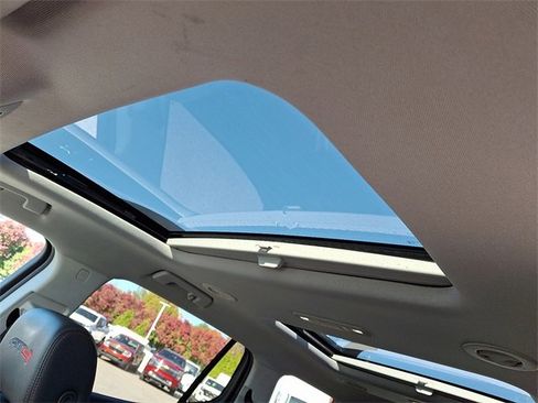 Used 2021 GMC Acadia AT4 w/ Trailering Package image 12