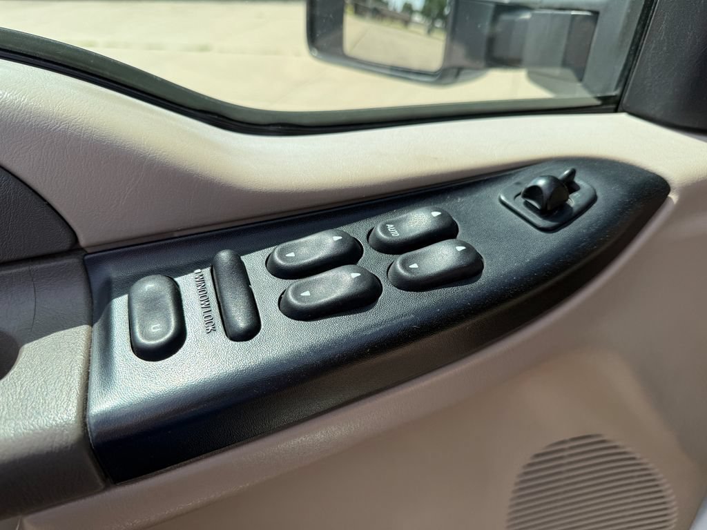 Used 2000 Ford F350 XLT AWD/4WD image 25
