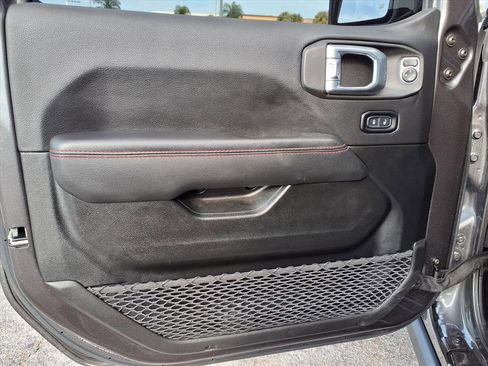 Used 2022 Jeep Wrangler Unlimited Rubicon w/ Cold Weather Group image 26