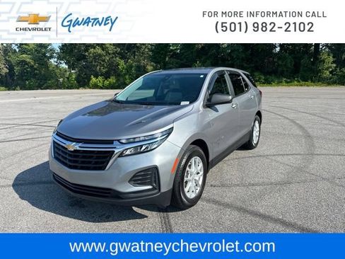 Used 2024 Chevrolet Equinox LS w/ LS Convenience Package FWD image 1