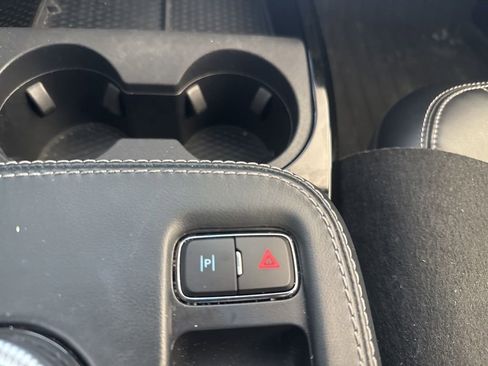 Used 2021 Ford Mustang Mach-E Select image 25