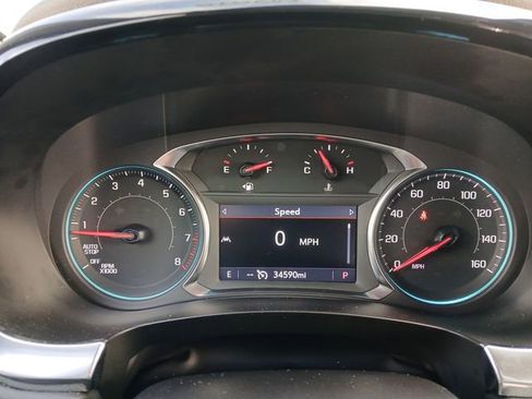 Certified 2023 Chevrolet Traverse LT w/ Rear Camera Mirror Package image 21